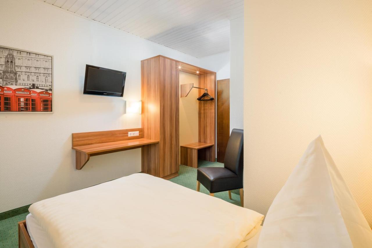 Hotel Zur Post Hemmingen  Exterior photo
